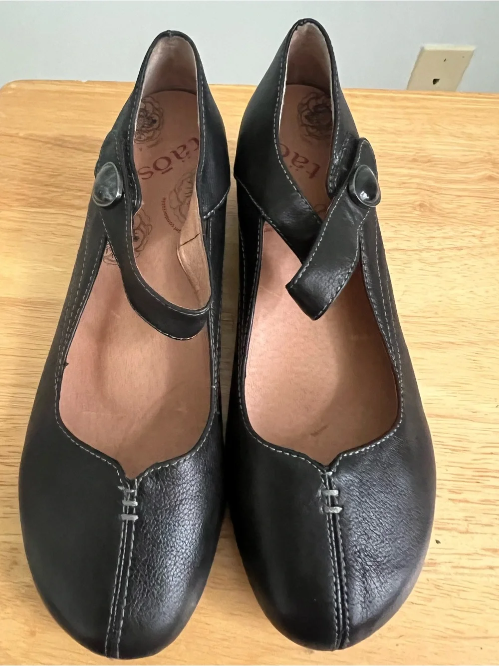 Taos Footwear Black Leather Mary Jane Flats with Button Strap